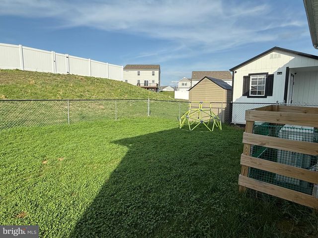 111 KISKADEE DR, Bunker Hill, WV 25413