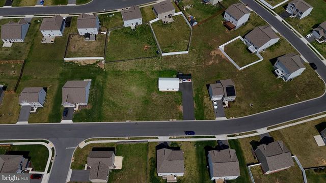 111 KISKADEE DR, Bunker Hill, WV 25413