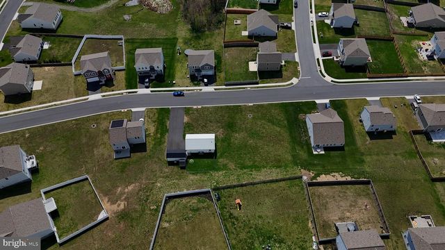 111 KISKADEE DR, Bunker Hill, WV 25413