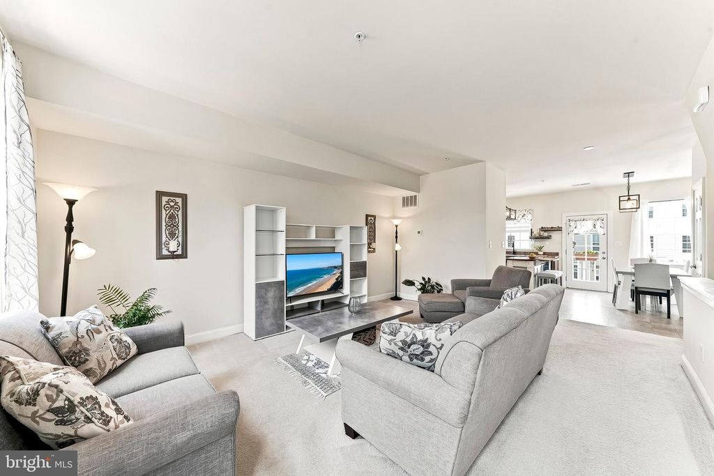 261 S 4TH ST, Oxford, PA 19363