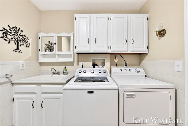6669 W H Avenue, Kalamazoo, MI 49009