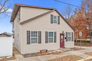 207 N Main Street, Waterloo, IL 62298