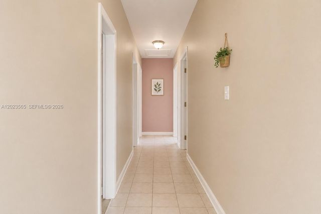 1380 NE 153rd St, North Miami Beach, FL 33162