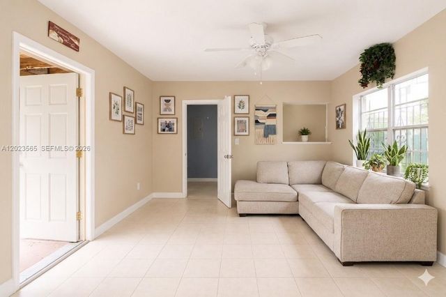 1380 NE 153rd St, North Miami Beach, FL 33162