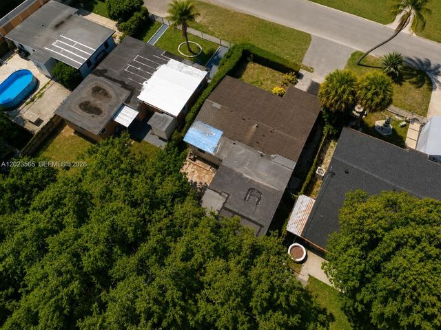 1380 NE 153rd St, North Miami Beach, FL 33162