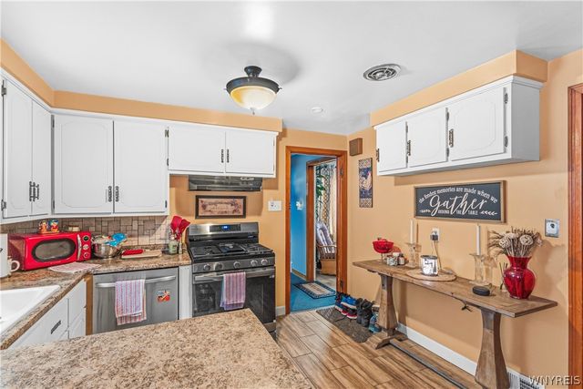 165 Tremont Avenue, Tonawanda, NY 14217