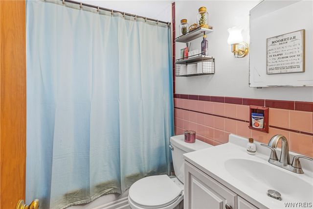 165 Tremont Avenue, Tonawanda, NY 14217