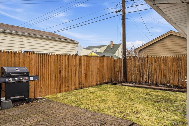 165 Tremont Avenue, Tonawanda, NY 14217