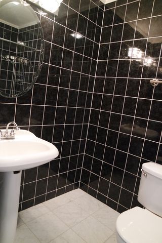 10369 DEARLOVE Road 2F, Glenview, IL 60025