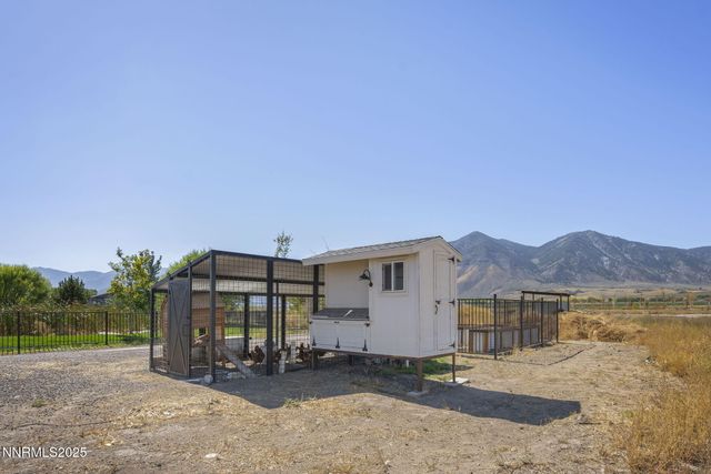 2960 Oasis Springs Road, Minden, NV 89423