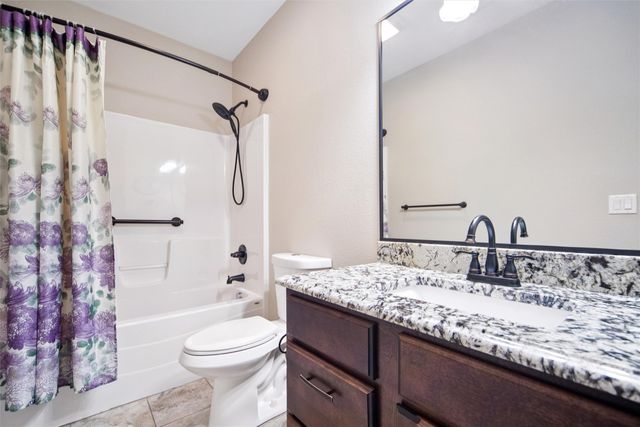 4419 NE Rio Court, Ankeny, IA 50021