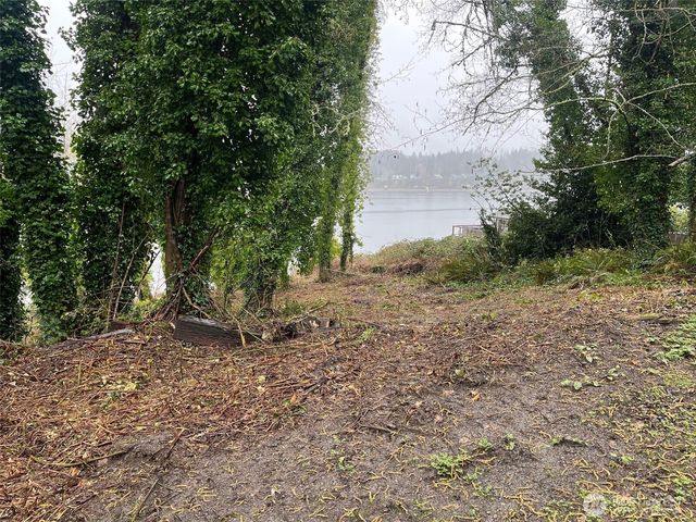 2415 48th Avenue NW, Gig Harbor, WA 98335