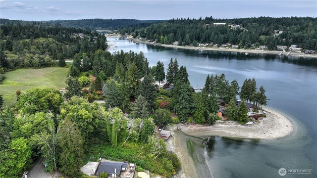 2415 48th Avenue NW, Gig Harbor, WA 98335