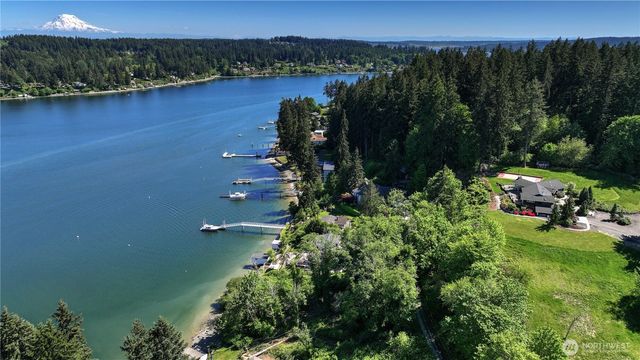 2415 48th Avenue NW, Gig Harbor, WA 98335