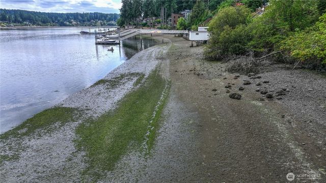 2415 48th Avenue NW, Gig Harbor, WA 98335