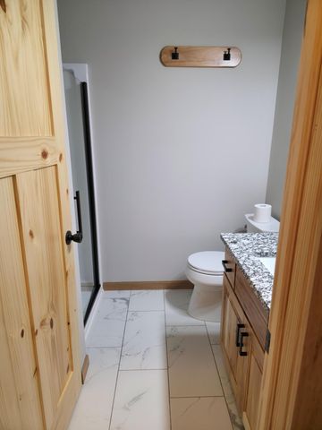 575 Elins Lake Road SE, Cambridge, MN 55008