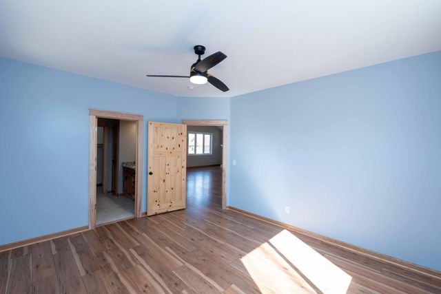 575 Elins Lake Road SE, Cambridge, MN 55008