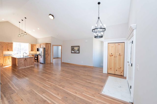 575 Elins Lake Road SE, Cambridge, MN 55008