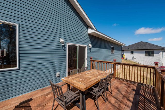 575 Elins Lake Road SE, Cambridge, MN 55008