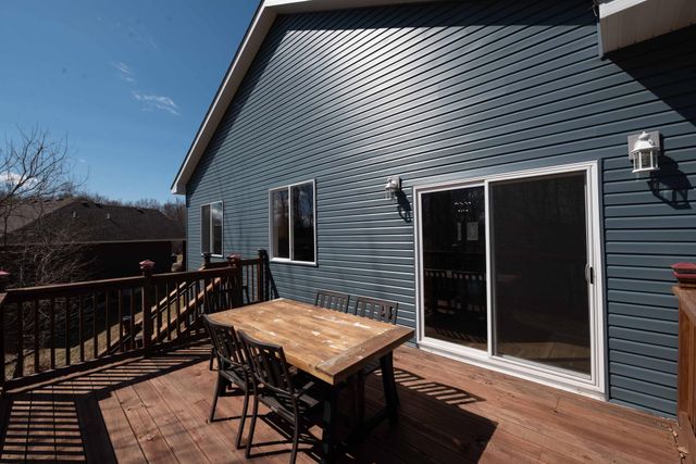 575 Elins Lake Road SE, Cambridge, MN 55008