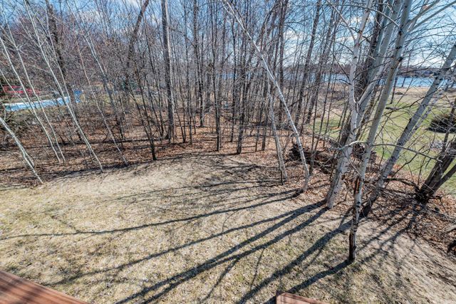 575 Elins Lake Road SE, Cambridge, MN 55008