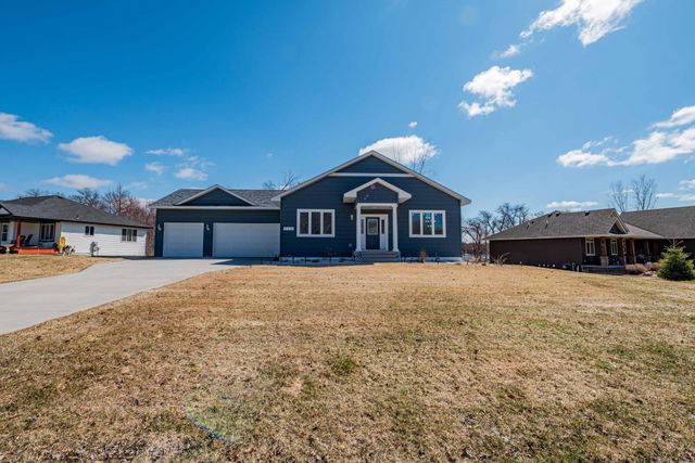 575 Elins Lake Road SE, Cambridge, MN 55008