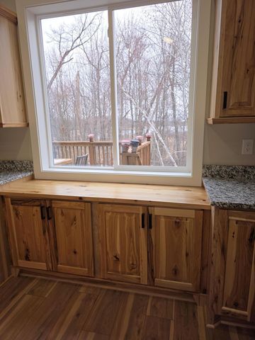 575 Elins Lake Road SE, Cambridge, MN 55008