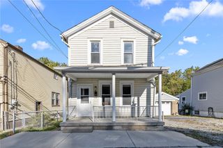 17 Ambridge Avenue, Leet Twp, PA 15003
