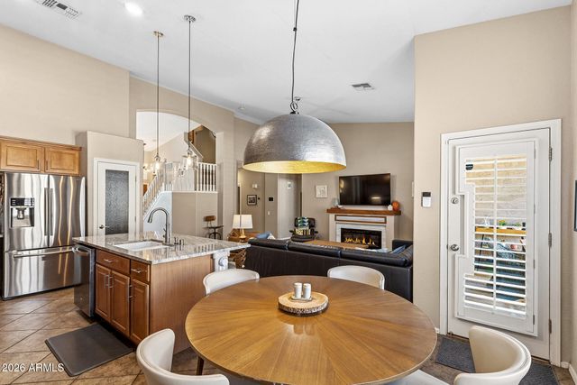 8456 W QUAIL TRACK Drive, Peoria, AZ 85383