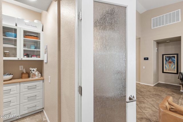 8456 W QUAIL TRACK Drive, Peoria, AZ 85383