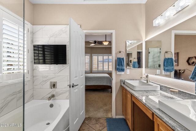 8456 W QUAIL TRACK Drive, Peoria, AZ 85383