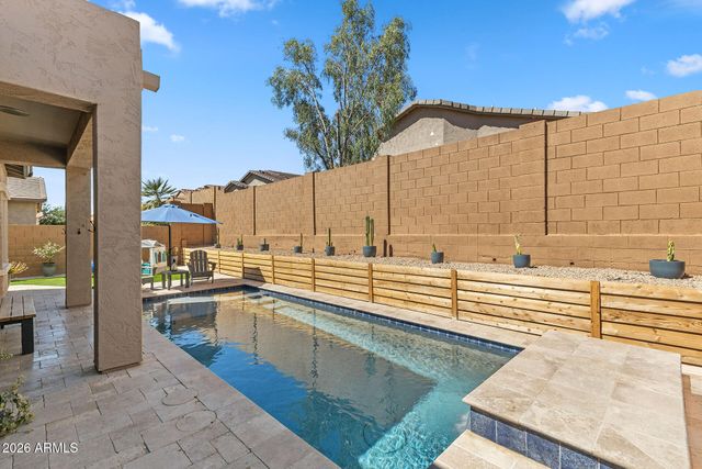 8456 W QUAIL TRACK Drive, Peoria, AZ 85383