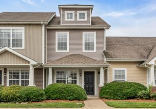 68 John Sevier Ave, Clarksville, TN 37040
