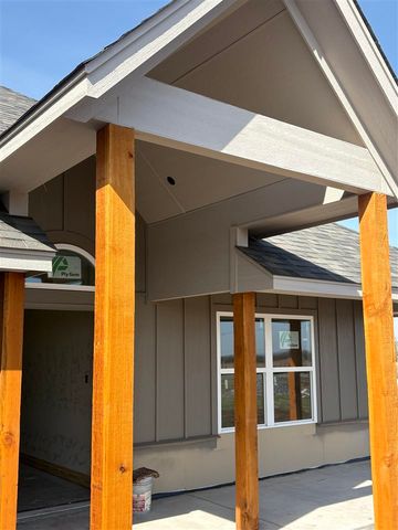 3580 NW Welch Rd, Lawton, OK 73501