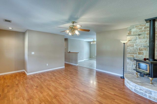 212 Deer DR, Sunrise Beach, TX 78643