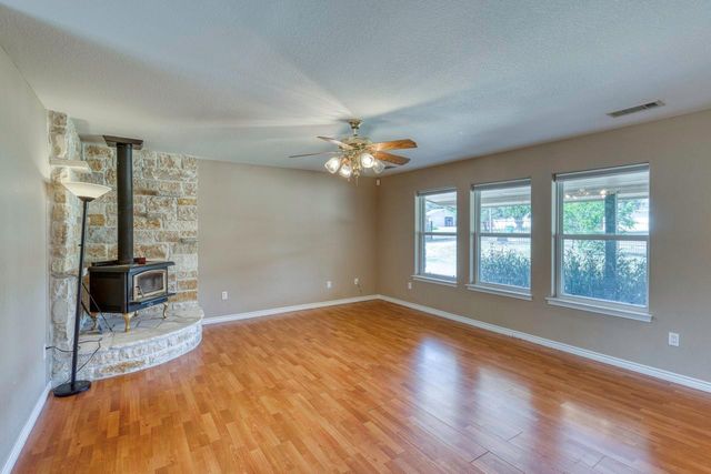 212 Deer DR, Sunrise Beach, TX 78643
