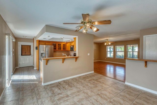 212 Deer DR, Sunrise Beach, TX 78643
