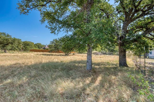 212 Deer DR, Sunrise Beach, TX 78643