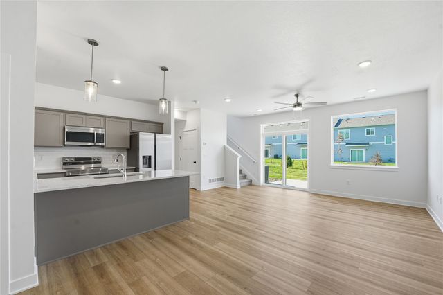 216 NW Waverly Drive, Waukee, IA 50263