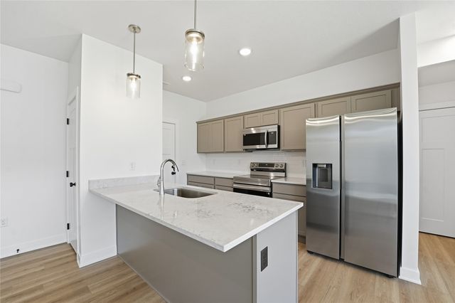 216 NW Waverly Drive, Waukee, IA 50263