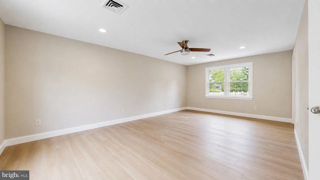 1659 E WALNUT RD, Vineland, NJ 08361