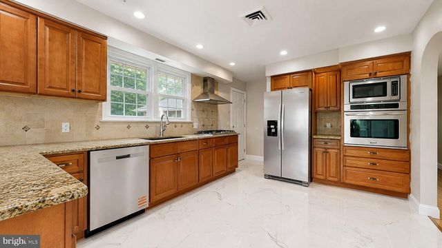 1659 E WALNUT RD, Vineland, NJ 08361