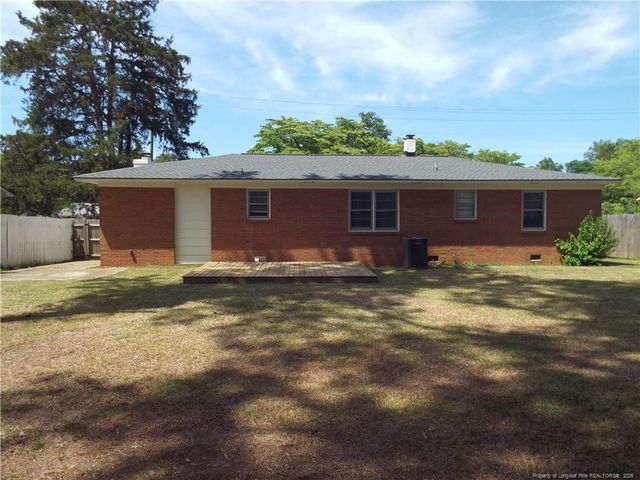 5101 N Sumac Circle, Fayetteville, NC 28304