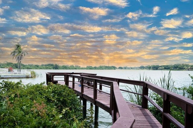 1282 PARADISE LAKE DRIVE, Tarpon Springs, FL 34689