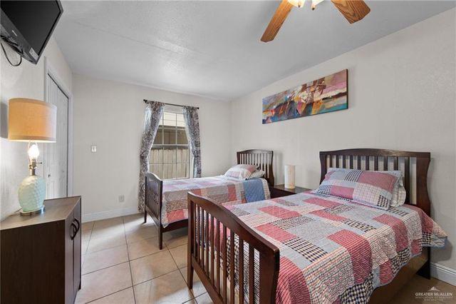1734 Greenbriar Avenue, Brownsville, TX 78520