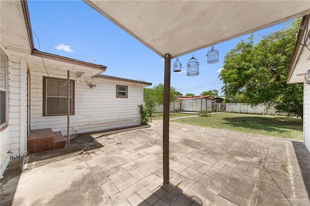 1734 Greenbriar Avenue, Brownsville, TX 78520