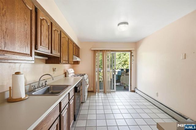 5 Apshawa Cross Road, West Milford, NJ 07480