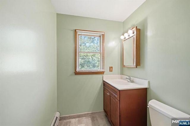 5 Apshawa Cross Road, West Milford, NJ 07480