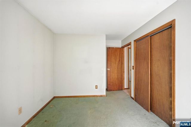 5 Apshawa Cross Road, West Milford, NJ 07480