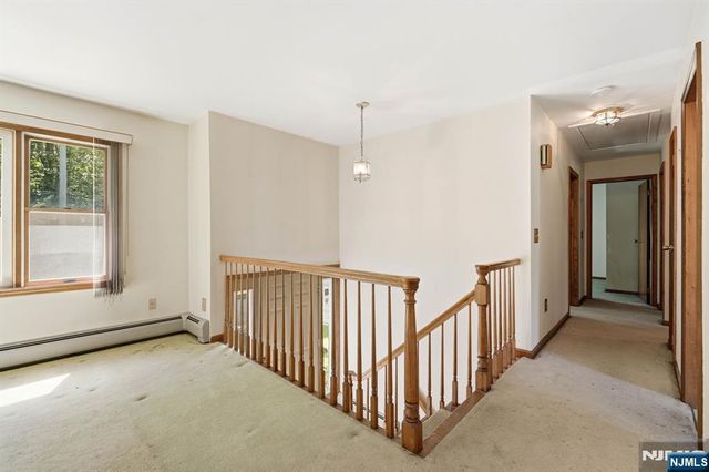 5 Apshawa Cross Road, West Milford, NJ 07480